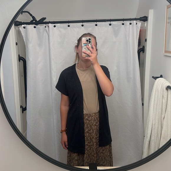 Longline Sleeveless Cardigan - Picture 5 of 5